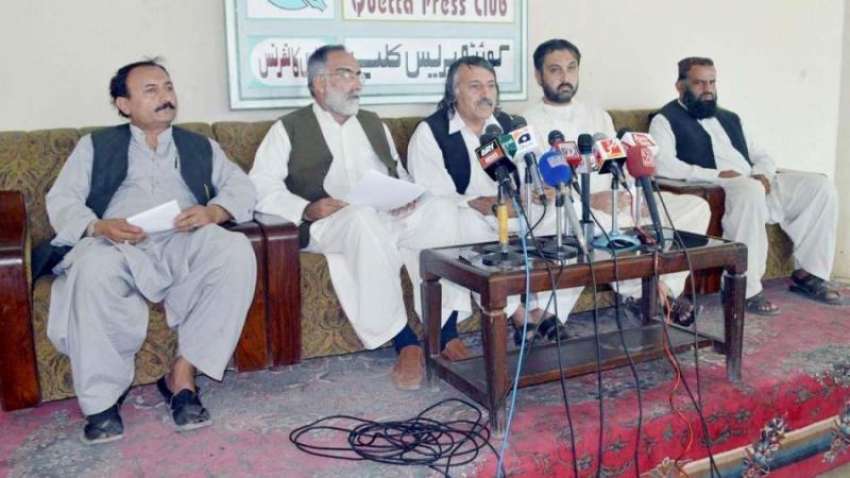 کوئٹہ: انجمن تاجران بلوچستان کے صدر عبدالرحیم کاکڑ و دیگر ..