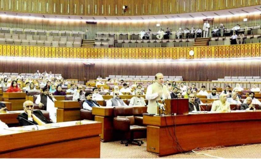 اسلام آباد: وزیر اعظم محمد نواز شریف قومی اسمبلی میں خطاب ..
