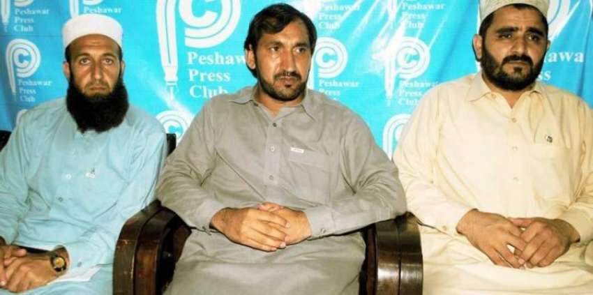 پشاور: شباب ملی فاٹا کے صدر شاہ جہان پریس کانفرنس سے خطاب ..