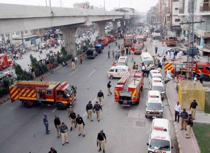 لاہور: پولیس نے اچھرہ میں گولڈ مائنز پلازے میں آتشزدگی کے ..