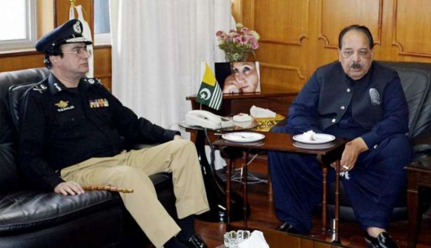 مظفر آباد: وزیر اعظم آزاد کشمیر سے انسپکٹر جنرل پولیس ملک ..