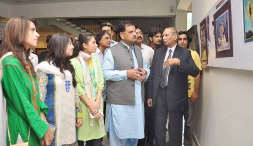 راولپنڈی: وفاقی پارلیمانی سیکرٹری کابینہ ڈویژن راجہ جاوید ..