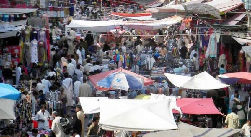 راولپنڈی: باڑہ بازار میں ناجائز تجاوزات کا منظر۔