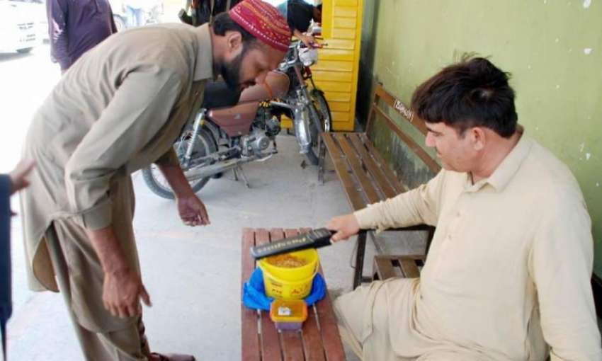 راولپنڈی: احاطہ کچہری میں دوران ڈیوٹی ایک سکیورٹی اہلکار ..