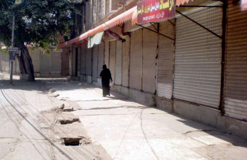پشاور: تاجر برادری کی جانب سے ہڑتال کے باعث بازار بند پڑے ..