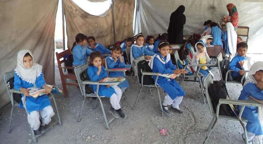 مظفر آباد: زلزلہ کو دس سال گزرنے کے باوجود گرلز ہائی سکول ..