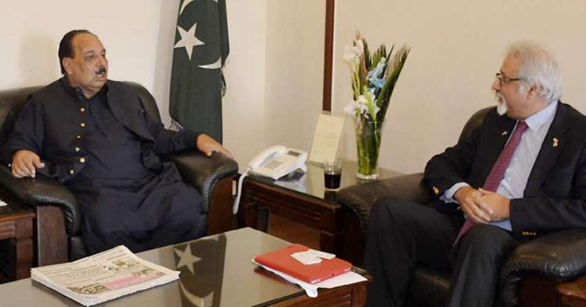 مظفر آباد: وزیر اعظم آزاد کشمیر چوہدری عبدالمجید سے کینیڈا ..