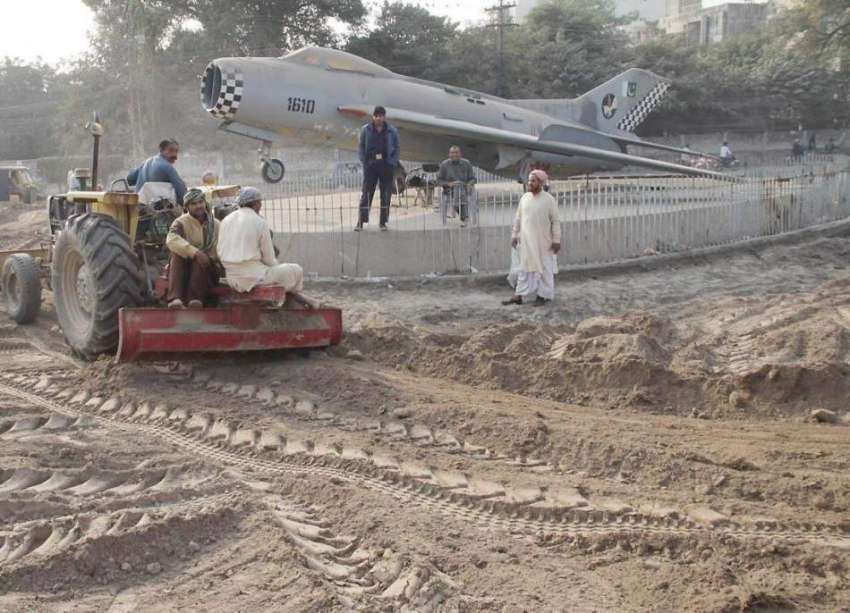 لاہور: چائنہ چوک توسیع منصوبے پر کام جاری ہے۔