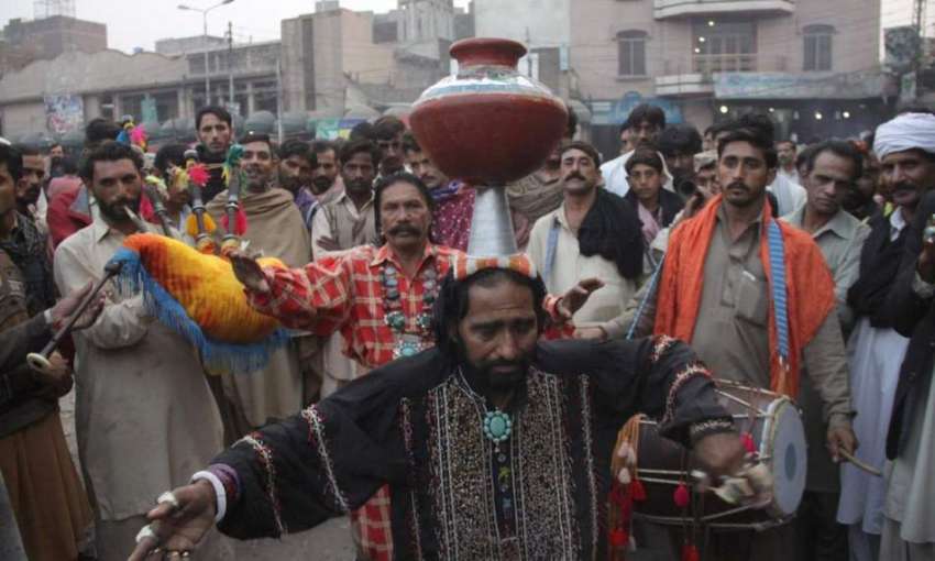 لاہور: حضرت داتا گنج بخش کے سالانہ عرس مبارک میں شرکت کے ..