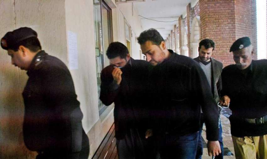 راولپنڈی: تہمینہ قتل کیس کے ملزم عمیر کے تین ساتھیوں کو عدالت ..