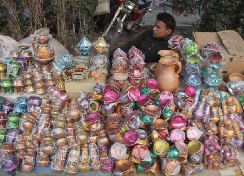 لاہور: حضرت داتا گنج بخش کے عرس مبارک کے دوسرے روز ایک شخص ..