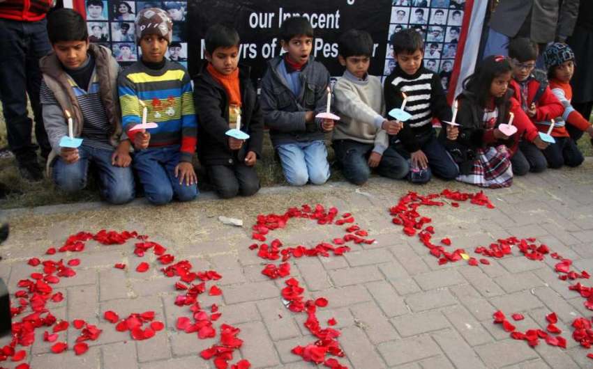 اسلام آباد: سپیشل بچے شمع روشن کر کے آرمی پبلک سکول کے شہداء ..