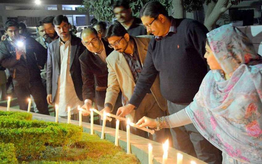 فیصل آباد: سانحہ پشاور کے شہداء کی یاد میں ایف ڈبلیو ایم ..