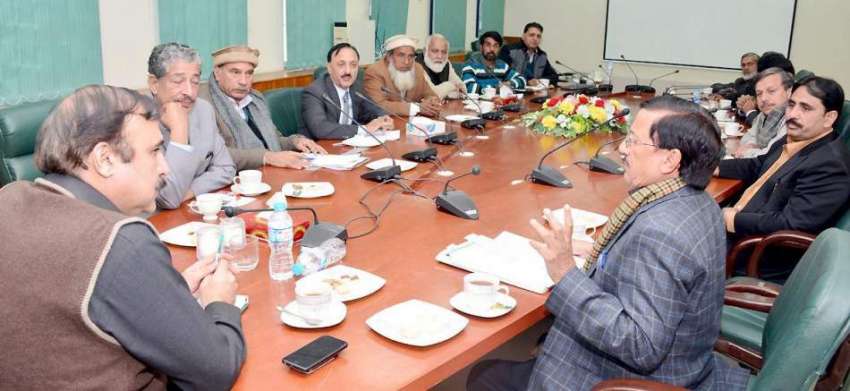 اسلام آباد: وزیر مملکت کیڈ ڈاکٹر طارق فضل چوہدری سے سی ڈی ..