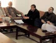 ایبٹ آباد: وزیر خیبر پختونخوا کے مشیر اطلاعات و اعلیٰ تعلیم مشتاق احمد ..