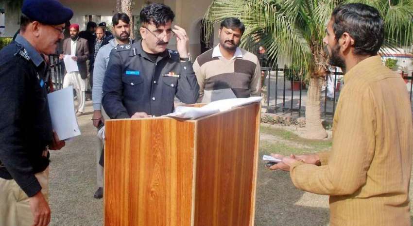 راولپنڈی: سی پی او اسرار عباسی کھلی کچہری میں عوامی شکایات ..