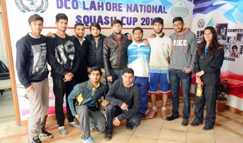 لاہور: ڈی سی او لاہور نیشنل سکواش کپ 2016ء میں شریک کھلاڑیوں ..