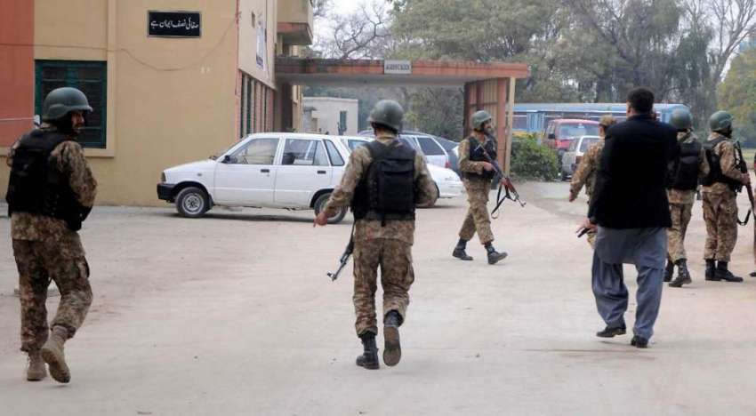 راولپنڈی: وقارالنساء کالج میں دہشتگردی کی افوا ہ کے بعد ..