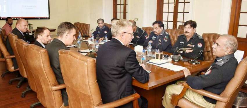 لاہور: انسپکٹر جنرل پولیس مشتاق احمد سکھیرا سے سنٹرل پولیس ..