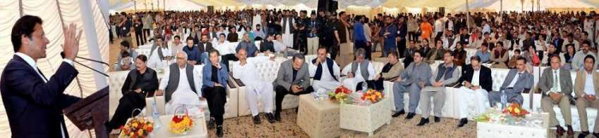 پشاور: چیئرمین پاکستان تحریک انصاف عمران خان تقریب سے خطاب ..