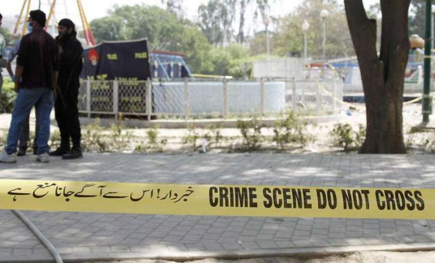 لاہور: گلشن اقبال پارک میں خود کش دھماکے کے دوسرے روز پولیس ..