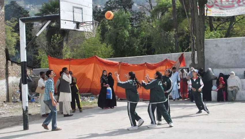 پشاور: خیبر پختونخوا گیمز میں ہزارہ خو اتین کھیلوں کے مقابلوں ..
