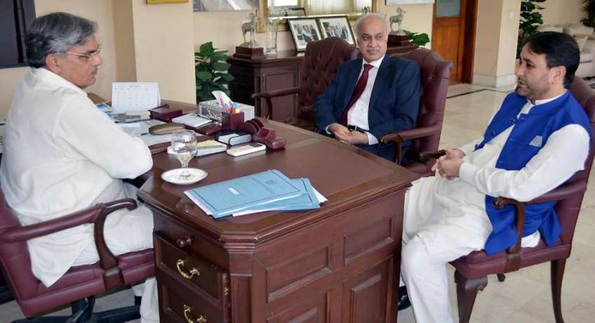 اسلام آباد: وفاقی وزیر برائے امور کشمیر چوہدری برجیس طاہر ..