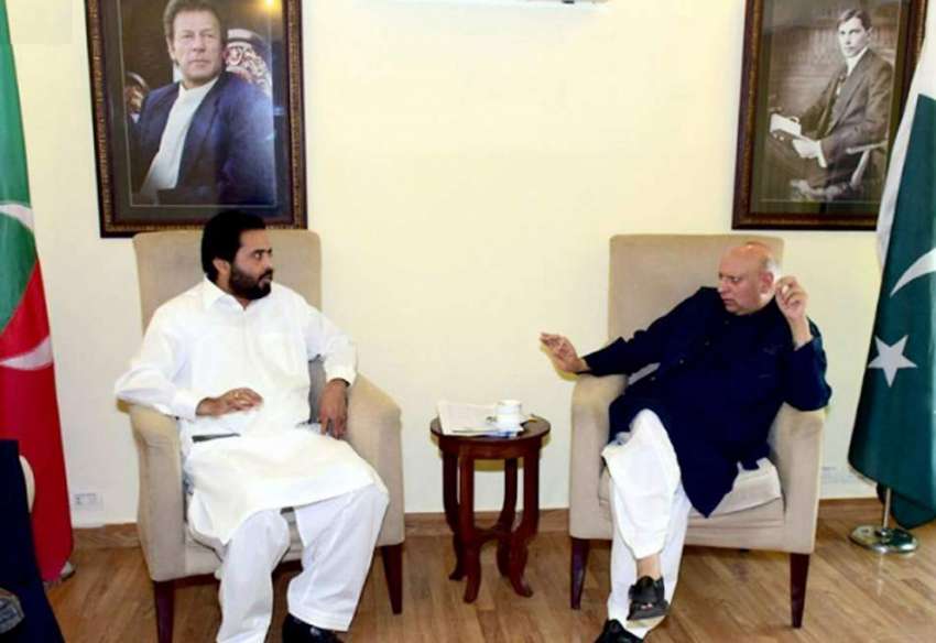 لاہور: تحریک انصاف کے رہنما و سابق گورنر پنجاب چوہدری محمد ..