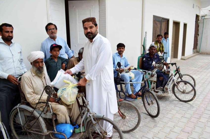 ڈیرہ غازی خان: پاکستان تحریک انصاف کے رکن اسمبلی سردار احمد ..