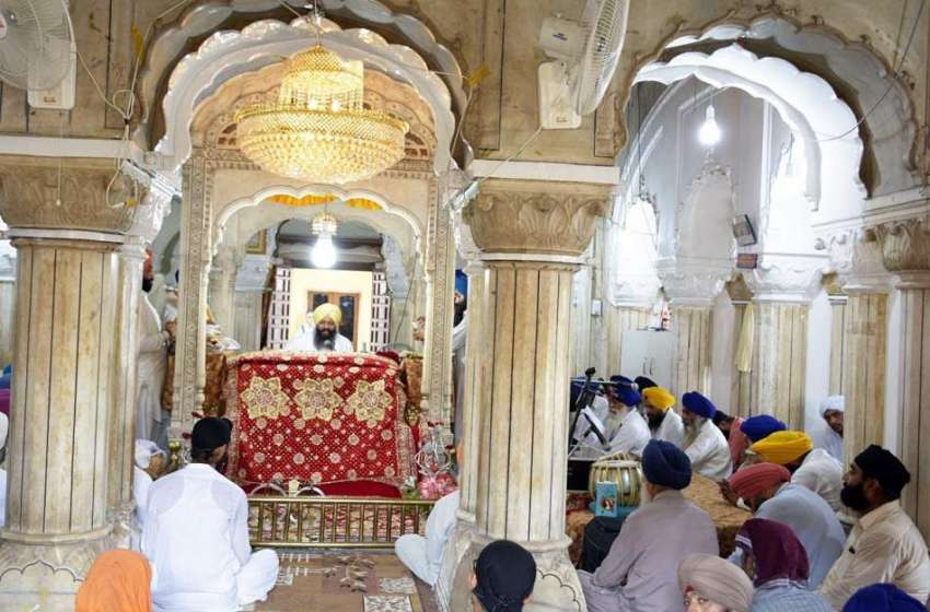 لاہور: سکھ برادری کے افراد مہا راجہ رنجیت سنگھ کی 177ویں برسی ..