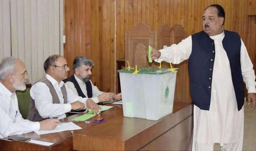 مظفر آباد: وزیر اعظم چوہدری عبدالمجید قانون ساز اسمبلی میں ..