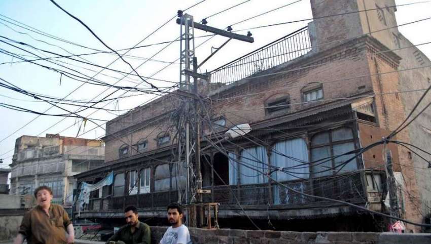 راولپنڈی: پرانہ قلعہ میں واپڈا کی نا اہلی کے باعث بجلی کی ..