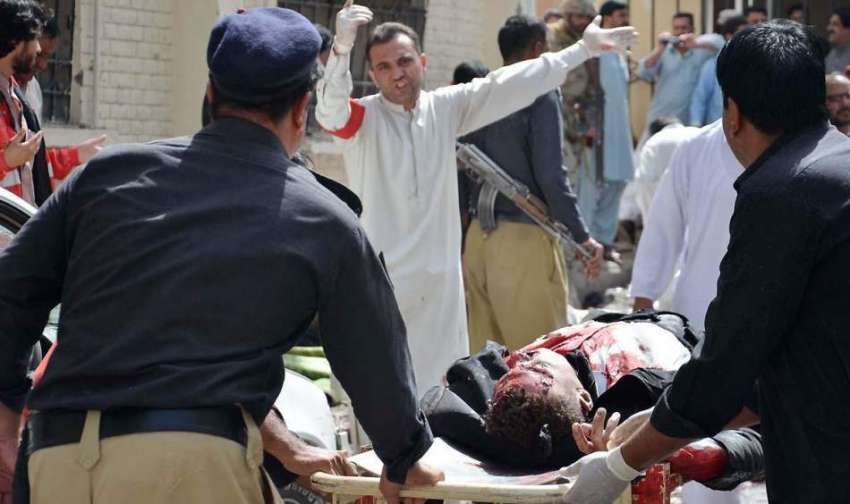 کوئٹہ: سول ہپستال میں خود کش دھماکے کے بعد زخمی وکیل کو طبی ..