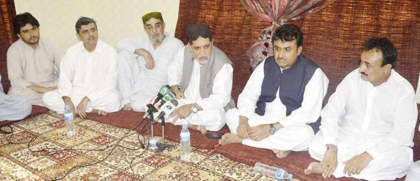 خضدار: بلوچستان نیشنل پارٹی کے سربراہ سردار اختر جان مینگل ..