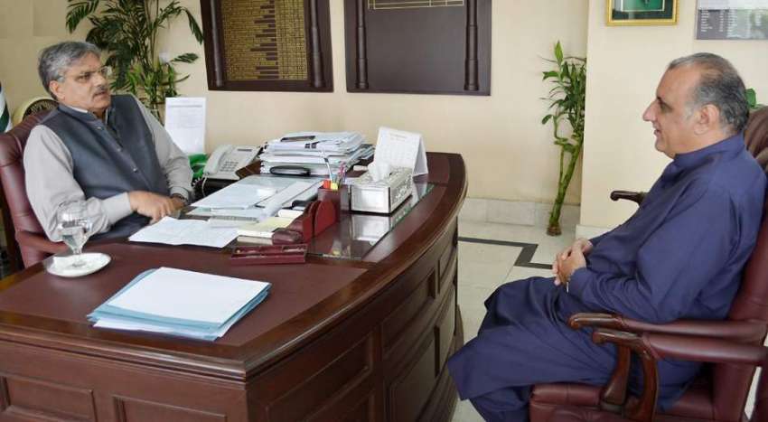 اسلام آباد: وفاقی وزیر امور کشمیر چوہدری برجیس طاہر سے آزاد ..