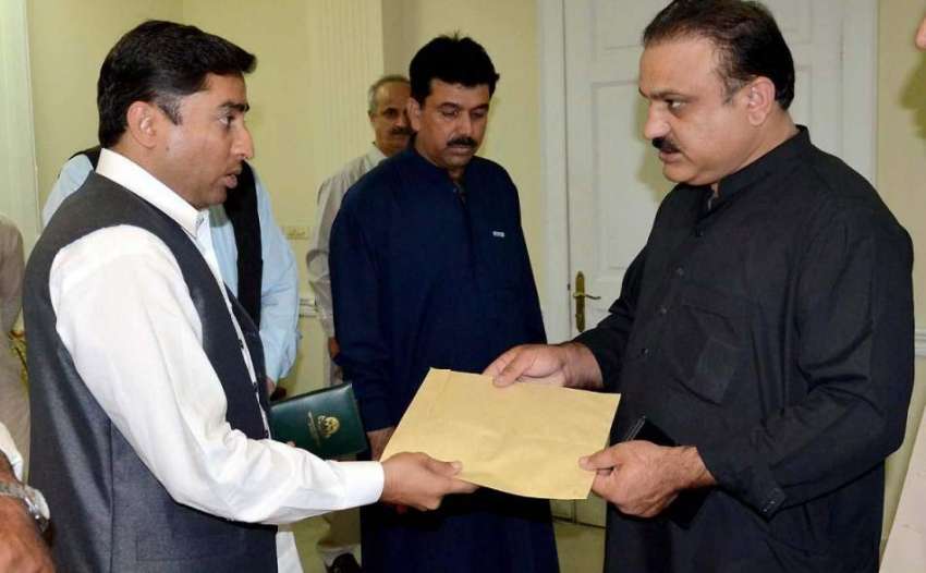 کوئٹہ: چیمبر آف کامرس کے صدرجمال ترہ کئی وزیر اعلیٰ بلوچستان ..
