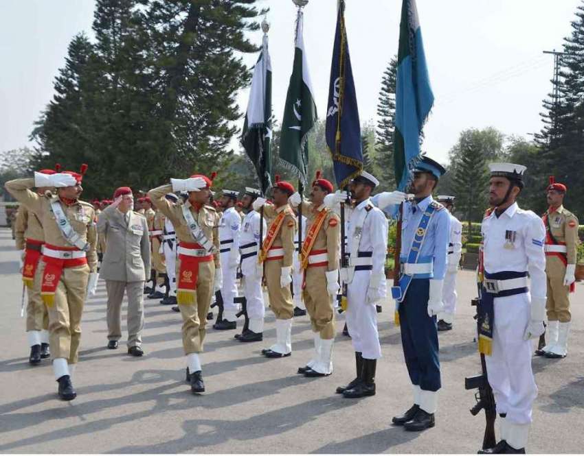 راولپنڈی: جائنٹ سٹاف ہیڈ کوارٹرز آمد پر نیٹو جنرل پیٹر پاول ..