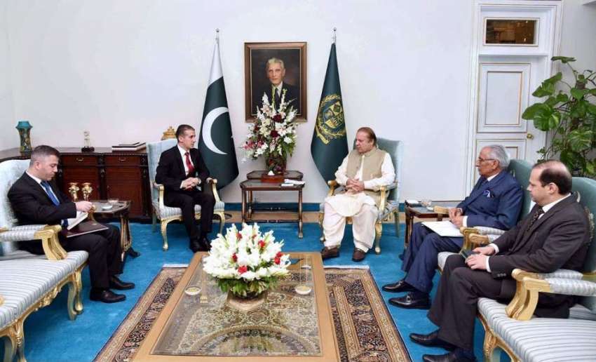 اسلام آباد: وزیر اعظم نواز شریف سے آزربائی جان کے امبیسیڈر ..