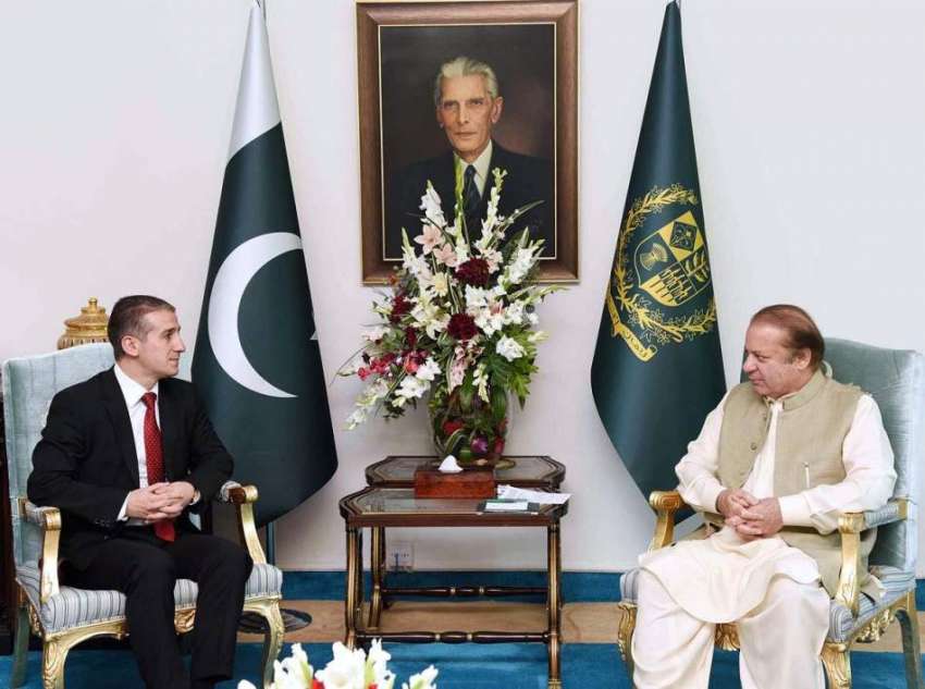 اسلام آباد: وزیر اعظم نواز شریف سے آزربائی جان کے امبیسیڈر ..