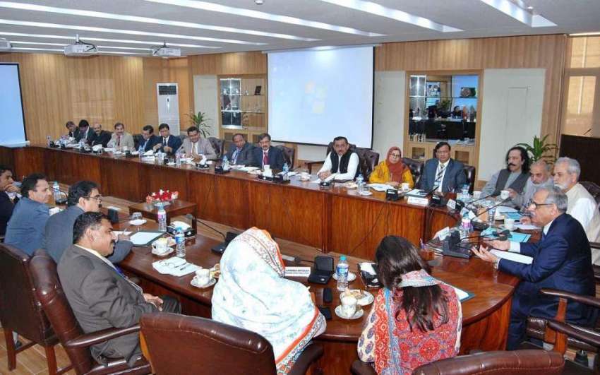 اسلام آباد: سیکرٹری الیکشن کمیشن پاکستان ایم سی ایم سی کورس ..