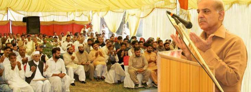 لاہور: وزیر اعلیٰ پنجاب محمد شہباز شریف شکر گڑھ کے دورے کے ..