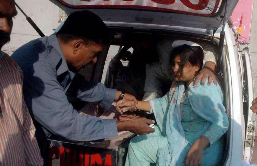 کراچی: جمعہ گوٹھ کے قریب دو ٹرینوں کے حادثے میں زخمی ہونیوالوں ..