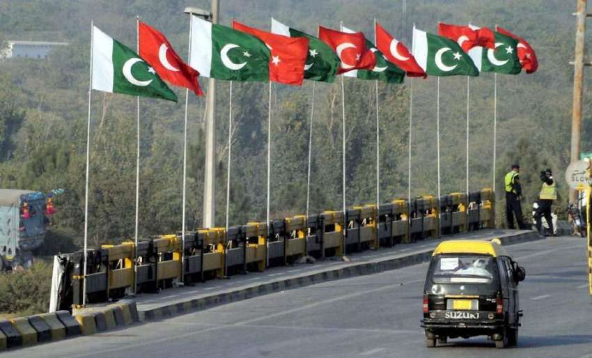 راولپنڈی: ترک صدر اردوغان کی پاکستان آمد کے موقع پر فیض آباد ..
