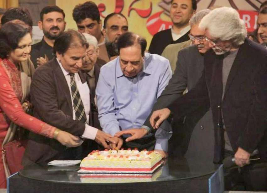 لاہور: پاکستان ٹیلی ویژن کی 52ویں سالگرہ کے موقع پر منعقدہ ..