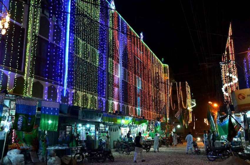 حیدر آباد: عید ملاد النبی(ص) کی مناسبت سے ایک عمارت کو خوبصورت ..
