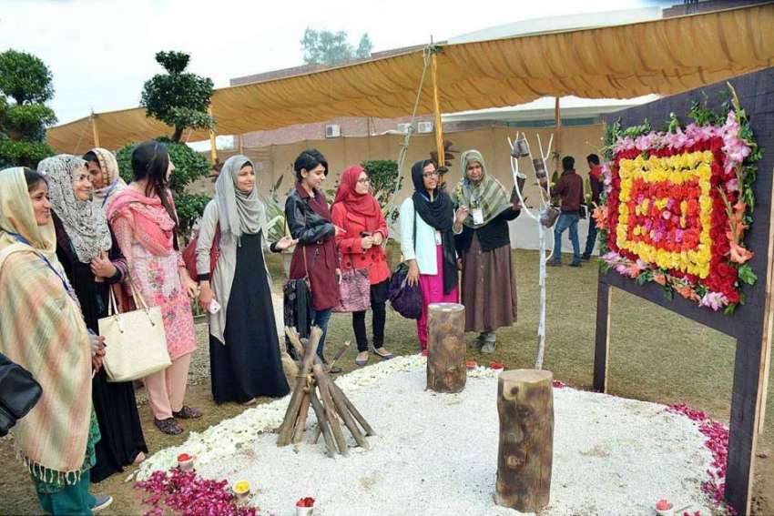 فیصل آباد: ایگریکچر یونیورسٹی فیصل آباد کے زیر اہتمام لگائی ..