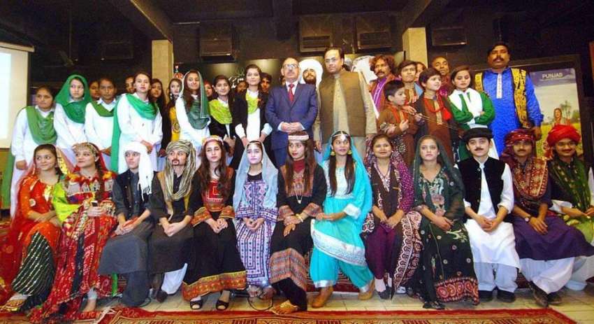 اسلام آباد: وزیر اعظم کے مشیر عرفان صدیقی کا قائد اعظم ڈے ..
