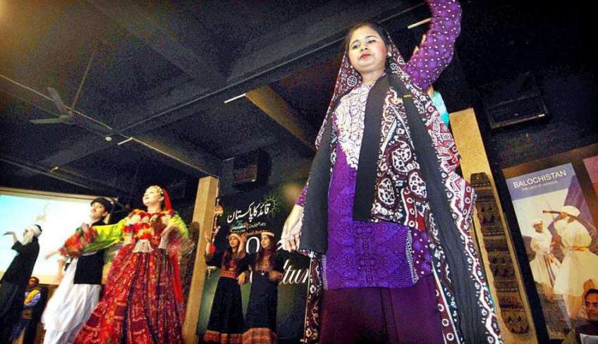 اسلام آباد: قائد اعظم ڈے کے حوالے سے منعقدہ تقریب میں بچے ..