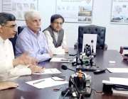 لاہور: صوبائی وزیر سپیشلائزڈ ہیلتھ کیئر اینڈ میڈیکل ایجوکیشن خواجہ ..