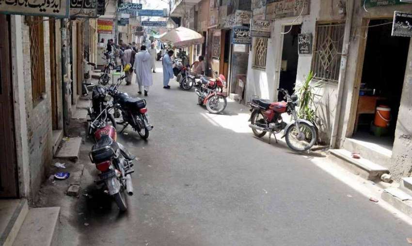 راولپنڈی: وکلاء کی ہڑتال کے باعث کچہری میں وکلا چیمبر خالی ..